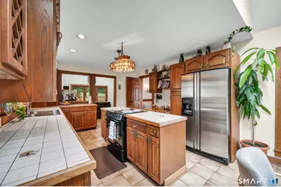604 Brownstone Ridge, Meriden, CT 06451 - Photo 9