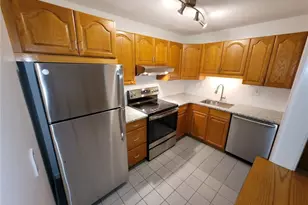 17 Stony Brook Dr, Glastonbury, CT 06033 - Photo 5