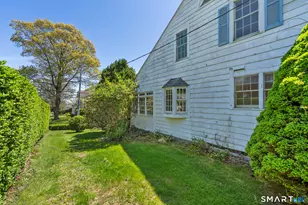 11 Sunrise Ave, East Lyme, CT 06357 - Photo 31