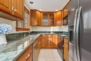219 Hollow Tree Ridge Rd, Darien, CT 06820 - Photo 9