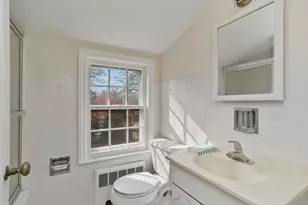 219 Hollow Tree Ridge Rd, Darien, CT 06820 - Photo 17