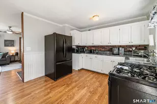 64 Morning Mist Rd, Naugatuck, CT 06770 - Photo 15