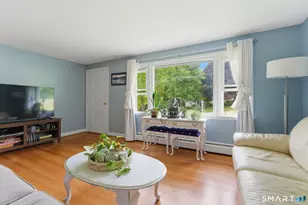 72 Woodpark Dr, Watertown, CT 06795 - Photo 9