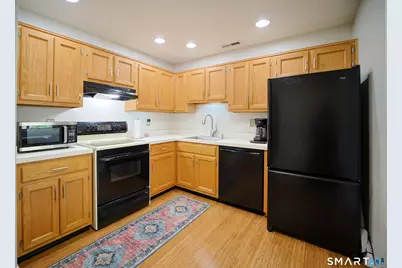 166 Old Brookfield Road #23A6, Danbury, CT 06811 - Photo 9