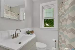 22 Hillside Ave, Branford, CT 06405 - Photo 9
