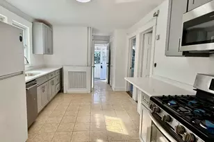 60 Stephen St, Stamford, CT 06902 - Photo 3