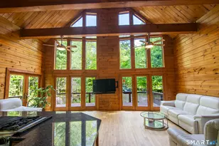 334 Ledge Rd, Killingly, CT 06241 - Photo 1