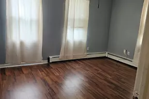137 Pleasant St, New Britain, CT 06051 - Photo 7