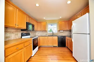 9 Crystal Dr, East Granby, CT 06026 - Photo 11