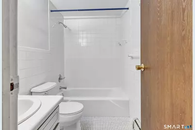 40 California Street #A2, Stratford, CT 06615 - Photo 15