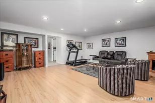 2101 Eaton Ct, Danbury, CT 06811 - Photo 35