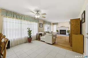 43 Kyle Ct, Meriden, CT 06450 - Photo 5