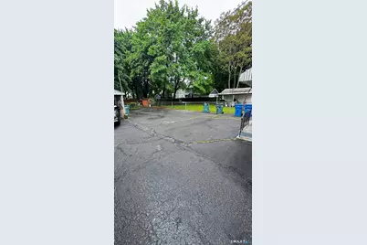 156 Putnam Avenue, Hamden, CT 06517 - Photo 21