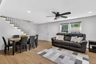 14 Oakwood Ln, Clinton, CT 06413 - Photo 5