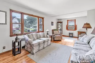 36 Romanock Pl, Fairfield, CT 06824 - Photo 7