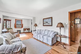 36 Romanock Pl, Fairfield, CT 06824 - Photo 5