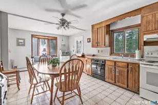 36 Romanock Pl, Fairfield, CT 06824 - Photo 11