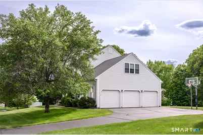 97 Island Green, Glastonbury, CT 06033 - Photo 3