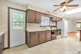 4781 Madison Ave, Trumbull, CT 06611 - Photo 13