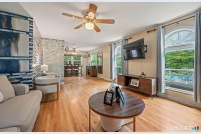 381 Chestnut Hill Avenue, Waterbury, CT 06704 - Photo 13