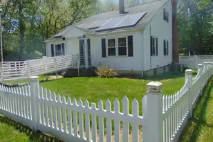 381 Chestnut Hill Ave, Waterbury, CT 06704 - Photo 1