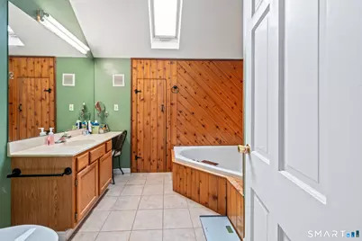 381 Chestnut Hill Avenue, Waterbury, CT 06704 - Photo 21