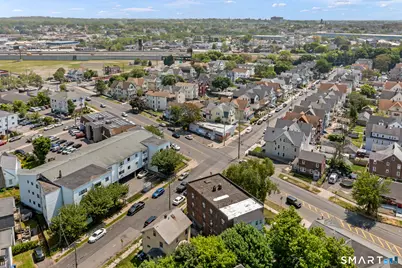 305 Parrott Avenue, Bridgeport, CT 06606 - Photo 13