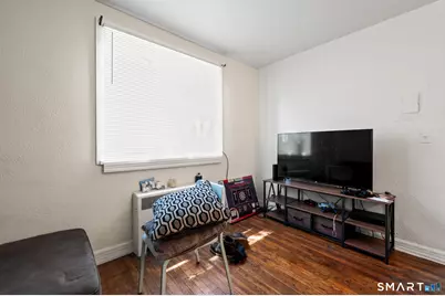 305 Parrott Avenue, Bridgeport, CT 06606 - Photo 17