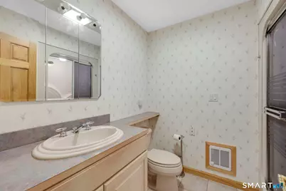 10 Hampshire Lane, Simsbury, CT 06070 - Photo 31