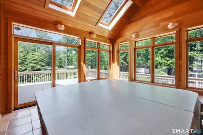 10 Hampshire Lane, Simsbury, CT 06070 - Photo 13