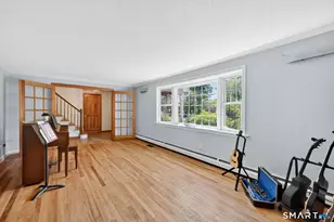 10 Hampshire Ln, Simsbury, CT 06070 - Photo 15