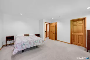 10 Hampshire Ln, Simsbury, CT 06070 - Photo 35