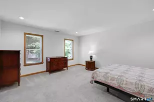 10 Hampshire Ln, Simsbury, CT 06070 - Photo 33