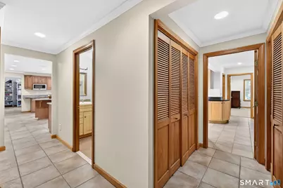 10 Hampshire Lane, Simsbury, CT 06070 - Photo 15