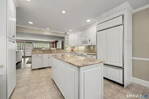 12 Ludlow Manor, Norwalk, CT 06855 - Photo 5