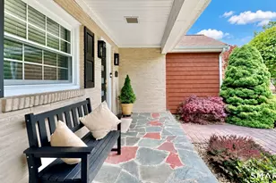 561 Wintergreen Ave, Hamden, CT 06514 - Photo 25