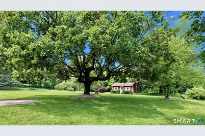 561 Wintergreen Avenue, Hamden, CT 06514 - Photo 27