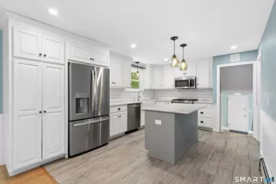 60 Fuller Drive, West Hartford, CT 06117 - Photo 7
