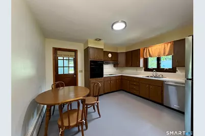 9 Miss Vans Court, Waterford, CT 06385 - Photo 27