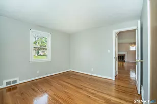 19 Newgate St, West Hartford, CT 06110 - Photo 21