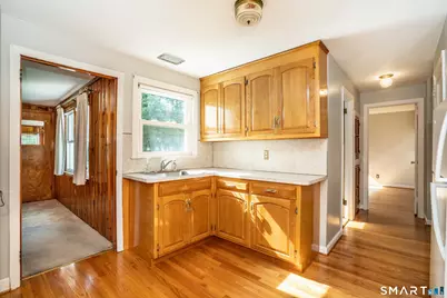 19 Newgate Street, West Hartford, CT 06110 - Photo 9