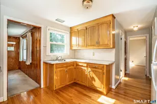 19 Newgate St, West Hartford, CT 06110 - Photo 9