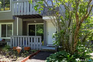 11 Cedar Ct, East Haven, CT 06512 - Photo 3