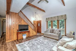 4 Windsor Pl, Naugatuck, CT 06770 - Photo 7