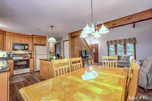 4 Windsor Pl, Naugatuck, CT 06770 - Photo 11