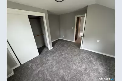 10 Center Street, Windsor Locks, CT 06096 - Photo 9