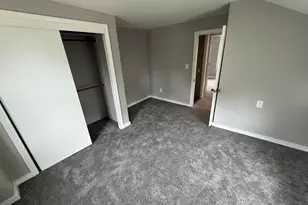10 Center St, Windsor Locks, CT 06096 - Photo 9