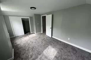 10 Center St, Windsor Locks, CT 06096 - Photo 7