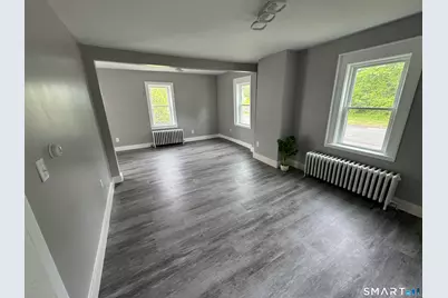 10 Center Street, Windsor Locks, CT 06096 - Photo 17