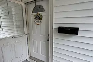 10 Center St, Windsor Locks, CT 06096 - Photo 23